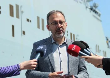 “Gençler gemiye yoğun ilgi gösteriyor”