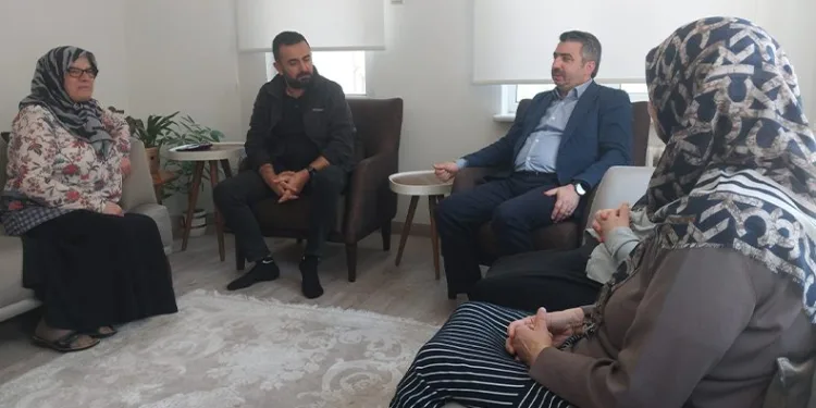 Başkan Yılmaz’dan şehit ailesine ziyaret