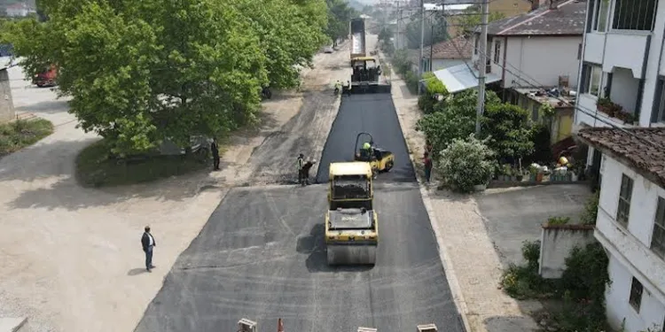 İznik’te yollar yenileniyor