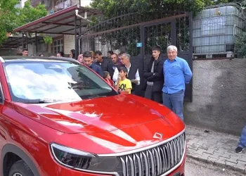Eve teslim Togg’lar ilk sahipleri ile buluştu