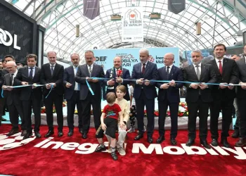 İnegöl’den dünyaya yayılan mobilya şöleni