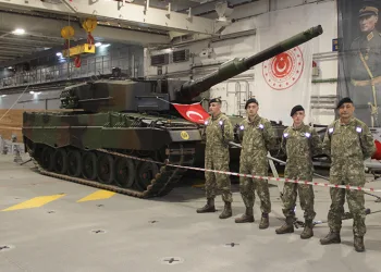 TCG Anadolu, içeriden görüntülendi