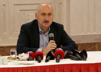 “Dünya Türkiye’yi gıpta ile izliyor”