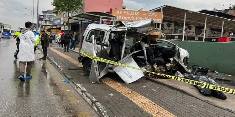 Bursa’da feci kaza, ölü ve yaralılar var