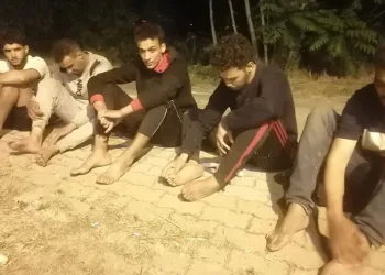 Yunanistan’ın attığı göçmenler yüzerek kurtuldu