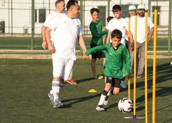 Babalar ve oğulları kıyasıya mücadele etti