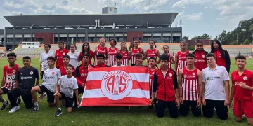 Antalyaspor atletleri fırtına gibi esti