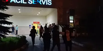 Tavuk döner yiyen 21 kişi zehirlendi
