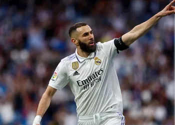 Real Madrid, Benzema’nın takımdan ayrılacağını duyurdu