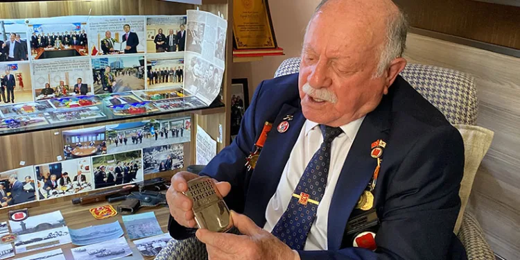 Cep sobasını 73 yıldır saklıyor