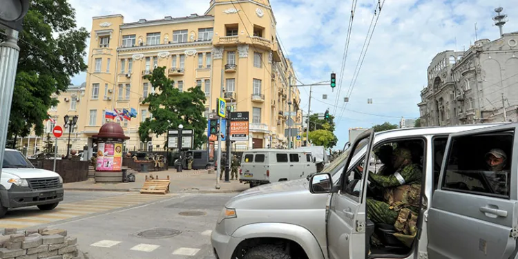 Wagner savaşçıları Rostov sokaklarında