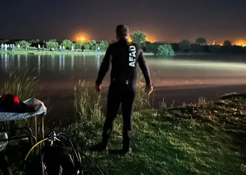 Dicle Nehri kenarında elbise ve ayakkabı bulundu