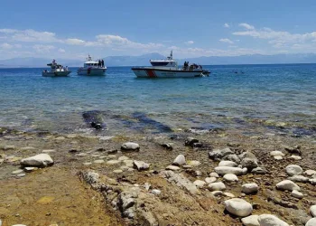 Van Gölü’ne giren 2 kişi boğuldu
