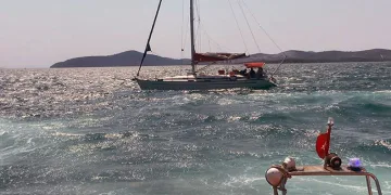 Göçmenler turist gibi kaçmaya çalıştı