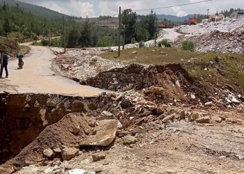 Aydın’da taşkınlarla mücadele sürüyor