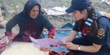 Jandarmadan kadınlara KADES eğitimi