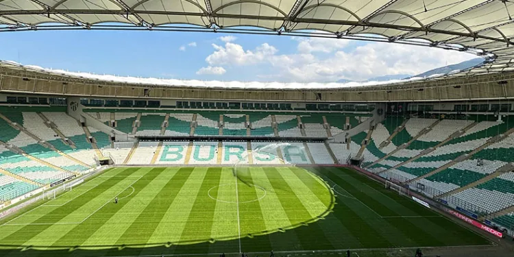 Bursaspor’da saatler belli oldu