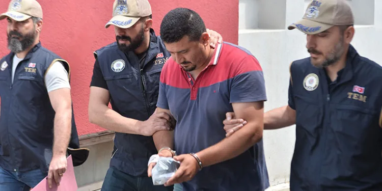 FETÖ’den hüküm giyen 4 şahıs tutuklandı