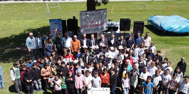 Karnelerini alıp yaylaya koştular