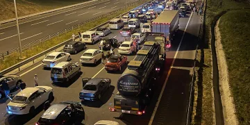 Bayram tatili yolunda kontak kapattılar