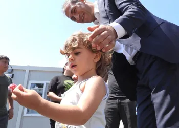 Konteyner kentlerde bayramlaşma