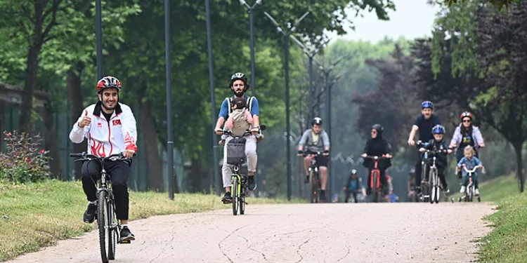Dünya Bisiklet Günü’nde pedal çevirdiler