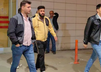 Bursa’da hırsız ev sahibini bıçakladı