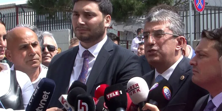 “Ekrem İmamoğlu’nu yargılamaya doyamadılar”