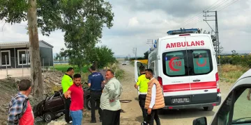 Kontrolden çıkan otomobil sulama kanalına uçtu