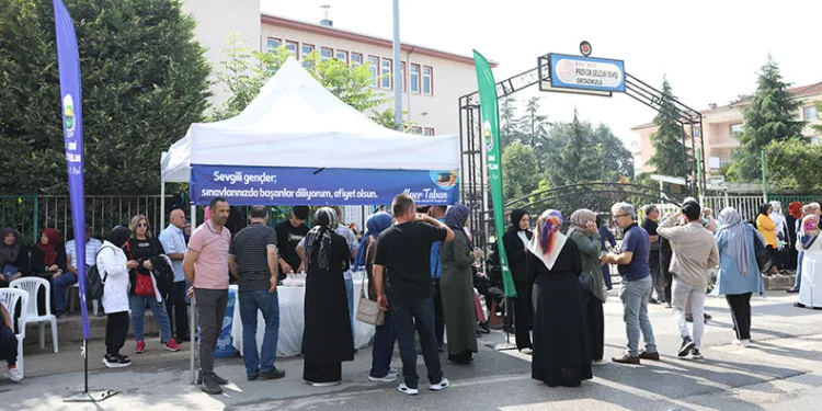 YKS sınavında öğrenci ve ailelerine destek