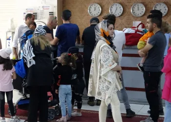 İranlı turistler tatil için Van’a akın etti