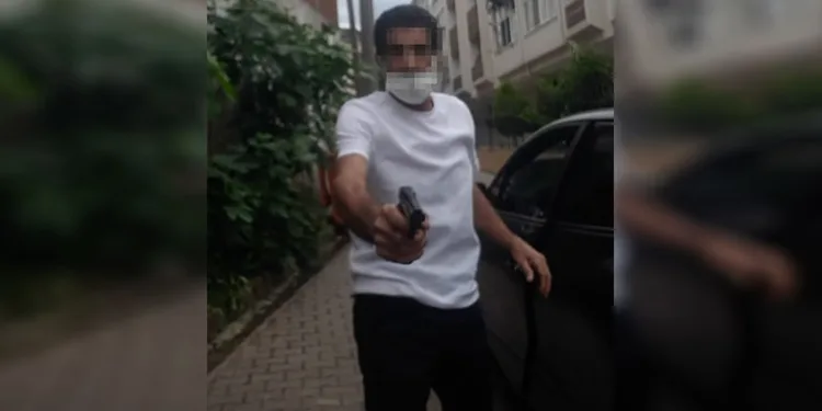 Eşine dehşeti yaşatmıştı, firari şahıs yakalandı