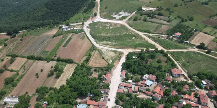 İnegöl’de yollar parke taşla kaplanıyor