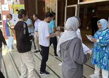 Deprem bölgesinde YKS heyecanı