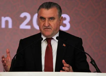 “Türk futbolunun değerini artırmak istiyoruz”