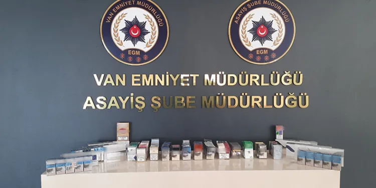 Van’da değişik suçlardan 24 kişi tutuklandı