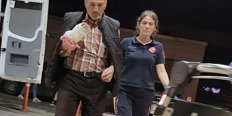 Bursa’da tadilat yapan şahıs spiralle bileğini yaraladı