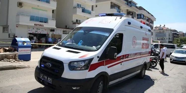 Kadın doktor, sağlık merkezinde eşi tarafından öldürüldü