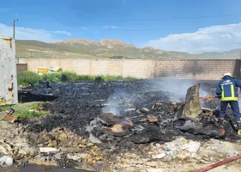 6 ton plastik malzeme yandı