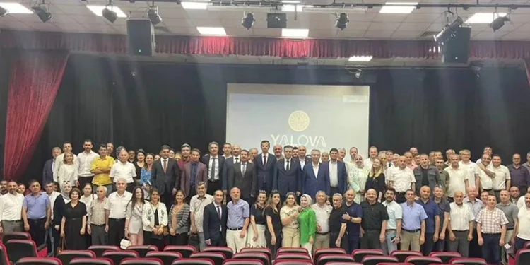 Yalova’da okul kurum müdürleri toplantısı