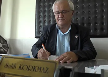 30 yıldır devrilmeyen muhtar