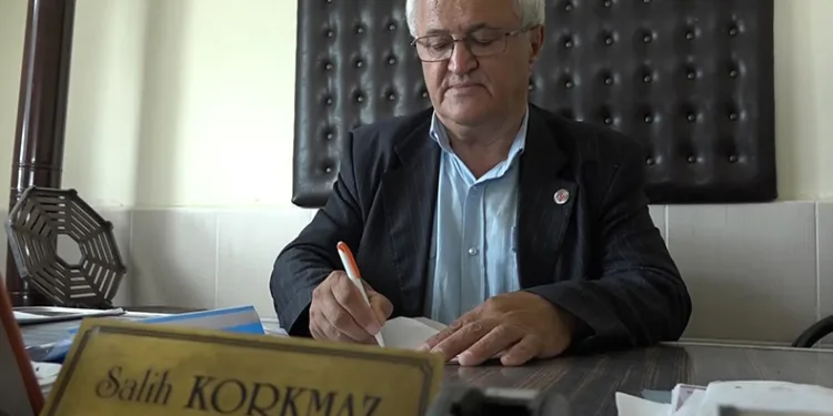 30 yıldır devrilmeyen muhtar