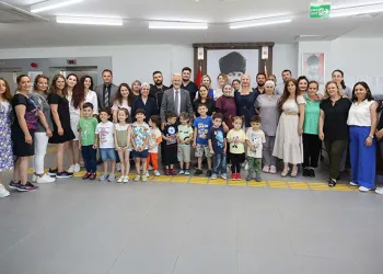 Nilüfer ailesi bayramlaştı