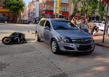 Kazaya karışan sürücü gözyaşlarına boğuldu