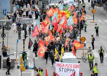 Terör destekçileri yasaları protesto etti