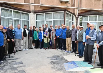 Başkan Aktaş’dan huzurevi sakinlerine ziyaret