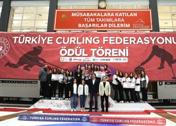 Curlingte şampiyonlar belli oldu