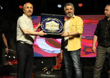 “Melek Mosso zavallı kızcağız”