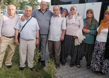 Hacı adayları dualarla uğurlandı