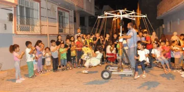 Sınır ilçesindeki çocuklara dönen salıncak sürprizi
